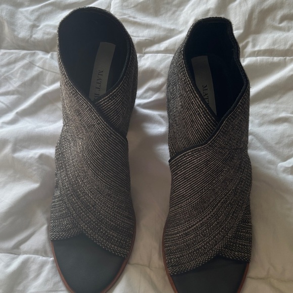 Matt Bernson Black and Gray Ankle Booties - Picture 1 of 8